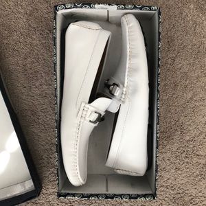 Men’s 11 white dress shoes